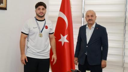 G&uuml;reş&ccedil;i Alperen Tokg&ouml;z Akdeniz Oyunları'nda T&uuml;rkiye'yi temsil edecek