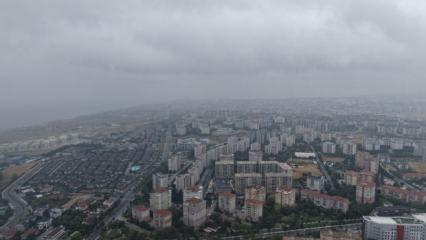  İstanbul&rsquo;da yaz g&uuml;n&uuml; kış havası: Leylekler g&ouml;&ccedil; yolunda