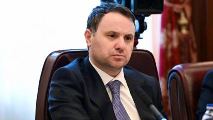 &Ouml;zg&uuml;r &Ouml;zel, Bakan G&uuml;rlek'e tazminat &ouml;deyecek!