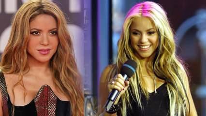 Shakira'dan 30 yıl sonra aynı poz: İkonik bilgisayar fotoğrafını yeniden canlandırdı