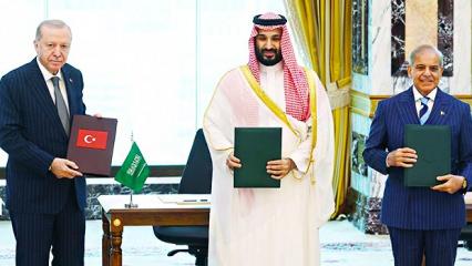 T&uuml;rkiye, Pakistan ve Suudi Arabistan imzayı attı! Mekke Anlaşması y&uuml;r&uuml;rl&uuml;ğe girdi
