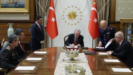 YAŞ kararlarına damga vuran 3 komutan! Hayat hikayeleri g&uuml;ndem oldu
