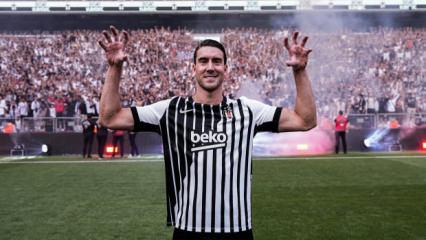 Dusan Vlahovic Beşiktaş'a transferinin perde arkasını a&ccedil;ıkladı!