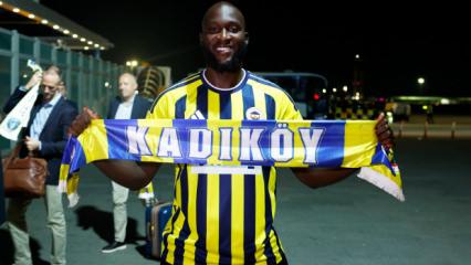Fenerbah&ccedil;e'nin yeni golc&uuml;s&uuml; Lukaku, İstanbul'da