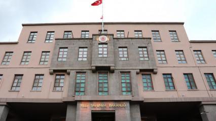 S&ouml;zleşmeli er ve uzman erbaş temini başvuru s&uuml;resi uzatıldı