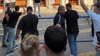 Taraftarlar ayaklandı! Bariyerleri yıkıp belediye binasına y&uuml;r&uuml;d&uuml;ler