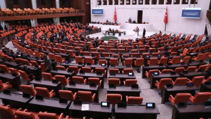 TBMM &ccedil;atısı altındaki 2 partiden birleşme sinyalleri: 'Amacımız budur, anlaşacağız'
