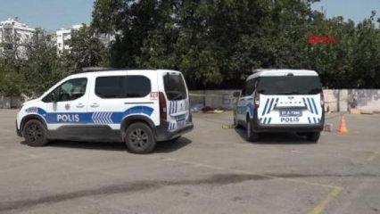 Antalya'da esrarengiz &ouml;l&uuml;m! Pazarda yarı &ccedil;ıplak ceset bulundu