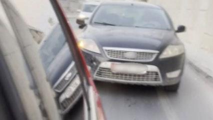 Hatay'da kazayı &ouml;ng&ouml;r&uuml;p kayda girdi, ka&ccedil;an s&uuml;r&uuml;c&uuml;y&uuml; canı pahasına durdurdu!