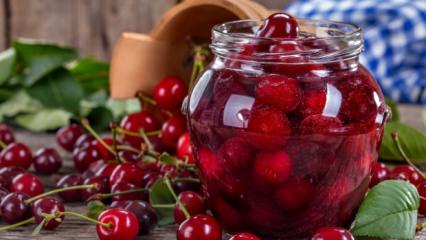 Kışlık vişne konservesi nasıl hazırlanır?