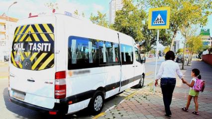 Okul servislerinde yeni tarife belli oldu: Veliler tepkili, servis&ccedil;iler ucuz buluyor