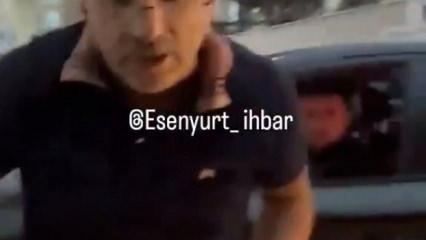 Trafikte yol verme kavgası! 