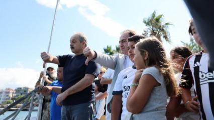 Balıkesir'de engelliler, 30 Ağustos zaferi i&ccedil;in su dalışı yaptı 