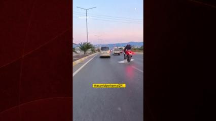Edremit'te motosiklet s&uuml;r&uuml;c&uuml;s&uuml; &ouml;l&uuml;mden kıl payı kurtuldu!