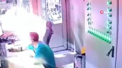 &Ccedil;akmak ateşi faciaya yol a&ccedil;ıyordu: Fabrikadaki patlama kameralarda