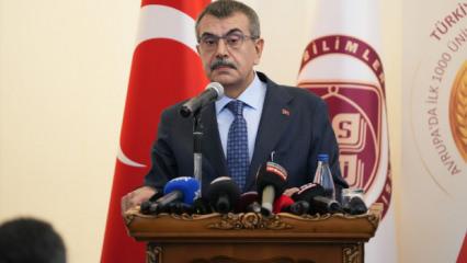 Bakanı Tekin'den "&ouml;ğretmenlerin mesleki &ccedil;alışma programına" ilişkin paylaşım