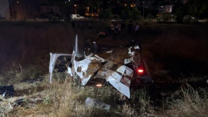 Direksiyon hakimiyetini kaybeden otomobil tarlaya u&ccedil;tu: Yaralılar var