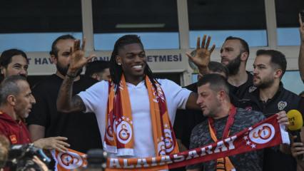 Galatasaray Rafael Leao'yu a&ccedil;ıkladı! İstanbul'a geldi