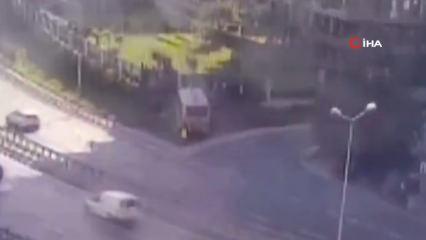 İETT otob&uuml;s&uuml;n&uuml;n kaza anı ortaya &ccedil;ıktı!