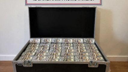 2 milyon 890 bin sahte dolar ele ge&ccedil;irildi
