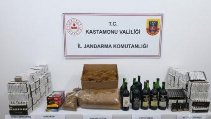 Vatandaşı zehirleyeceklerdi: 10 litre sahte i&ccedil;ki ele ge&ccedil;irildi!