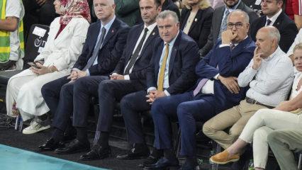 '86 milyonu sevindirdik' diyen Bakan Bak: 'Biz bitti demeden bitmez'