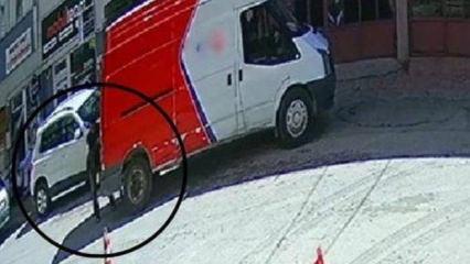 &Ccedil;orum'da geri manevra yapan minib&uuml;s yayayı ezdi