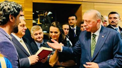 Cumhurbaşkanı Erdoğan'ın Orban'a hediye ettiği kitabın arkasındaki kahramanlık hikayesi