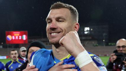 Dzeko'dan emeklilik kararı: Son ma&ccedil;ını duyurdu
