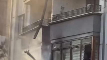 Elektrikli ara&ccedil; şarj istasyonunda &ccedil;ıkan yangın daireye sı&ccedil;radı