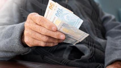 Emekliler i&ccedil;in promosyon yarışı kızıştı: En y&uuml;ksek &ouml;demeyi hangi banka veriyor?