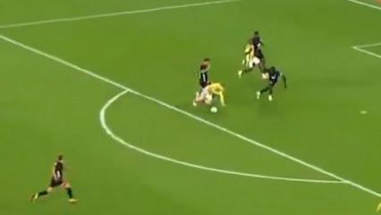 Eski hakemler derbinin tartışmalı pozisyonlarını değerlendirdi! 