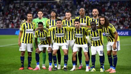Fenerbah&ccedil;e'de ayrılık! Yıldız futbolcu İstanbul'dan gitti