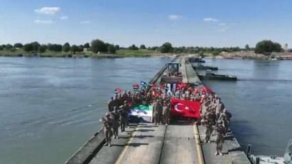 Mehmet&ccedil;ik Fırat'ın iki yakasını katlanabilir k&ouml;pr&uuml;yle birleştirdi