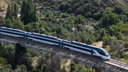 Milli elektrikli hızlı tren saatte 250 kilometreye ulaşarak rekorunu geliştirdi