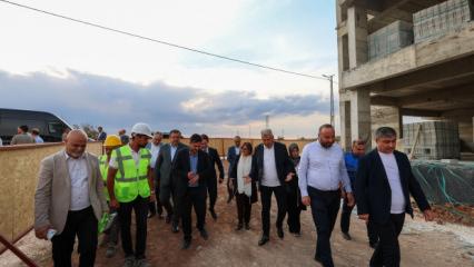 Başkan Şahin, Karkamış'ta devam eden Gazi Konut Projesini inceledi