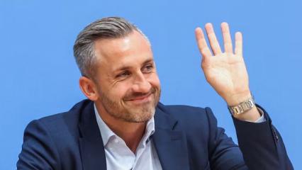 AfD: G&ouml;&ccedil;menleri silah zoruyla sınır dışı edeceğiz