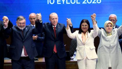CHP'ye b&uuml;y&uuml;k darbe: 4 Belediye Başkanı AK Parti'ye katıldı!