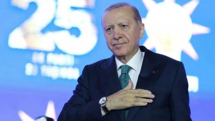 Cumhurbaşkanı Erdoğan'a 5 &uuml;lkeden g&uuml;ven mektubu