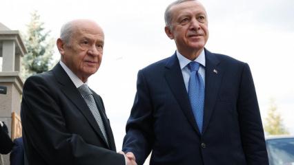 MHP'den 3 &ccedil;ocuklu ailelere m&uuml;jde: N&uuml;fus sorununa 11 maddelik neşter vurulacak