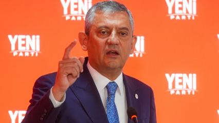 &Ouml;zg&uuml;r &Ouml;zel'den İzmir kutlaması