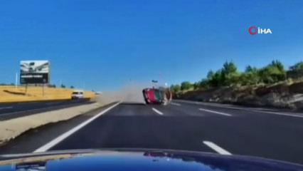 Ankara'da feci kaza: Karşı şeride fırlayan ara&ccedil; 2 otomobile &ccedil;arptı! 1 &ouml;l&uuml;, 7 yaralı!