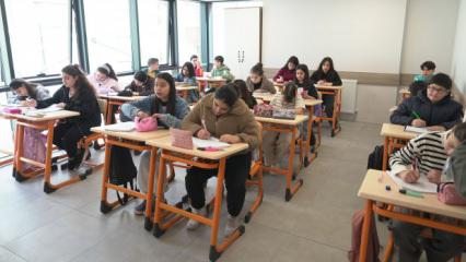 Bağcılar Belediyesi &ouml;ğrencilerin yanında