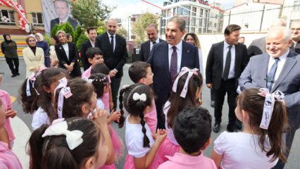 Esenler Belediyesi'nde geri d&ouml;n&uuml;ş&uuml;mden eğitime 8,5 milyon defter