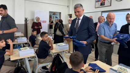 Ey&uuml;psultan&rsquo;da &ouml;ğrencilerin y&uuml;z&uuml;n&uuml; g&uuml;ld&uuml;ren proje! 13 okulda &ldquo;Aramıza Hoş Geldin&rdquo; s&uuml;rprizi