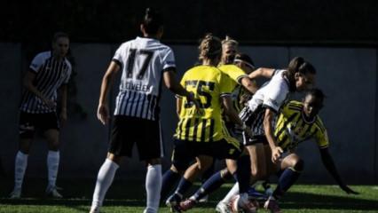 Fenerbah&ccedil;e derbide Beşiktaş'ı 3 farkla ge&ccedil;ti