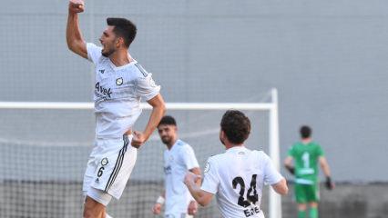 G.Saray ve Trabzonspor'da da oynamıştı! 38 yaşındaki milli futbolcu kramponlarını astı