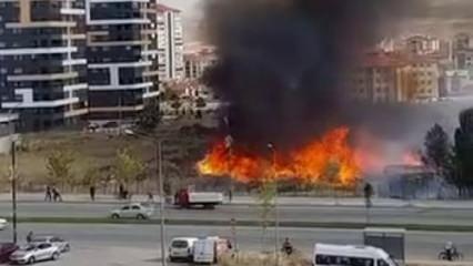 Sivas'ta akaryakıt istasyonu yanında yangın paniği! 