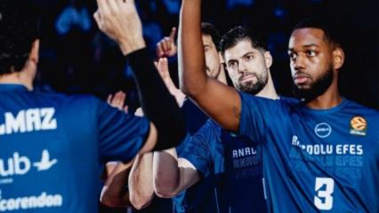 Anadolu Efes EuroLeague'de sezonu Barcelona karşısında a&ccedil;acak!