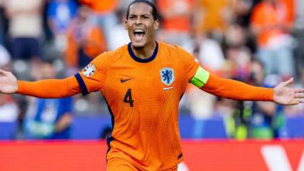 Hollandalı yıldız 'İş y&uuml;k&uuml; fazla' diyerek FIFA'ya tepki g&ouml;sterdi!